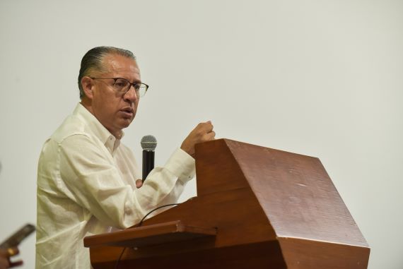 Secretario general del Parlamento Andino Eduardo Chiliquinga