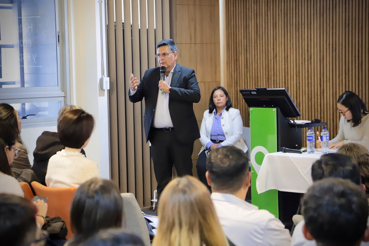 Panel de experiencias internacionales