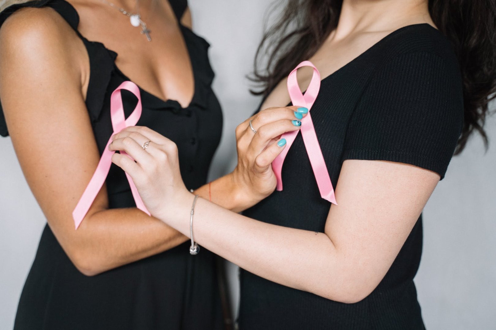 Hacerse el autoexamen para ganarle la partida al cáncer de mama