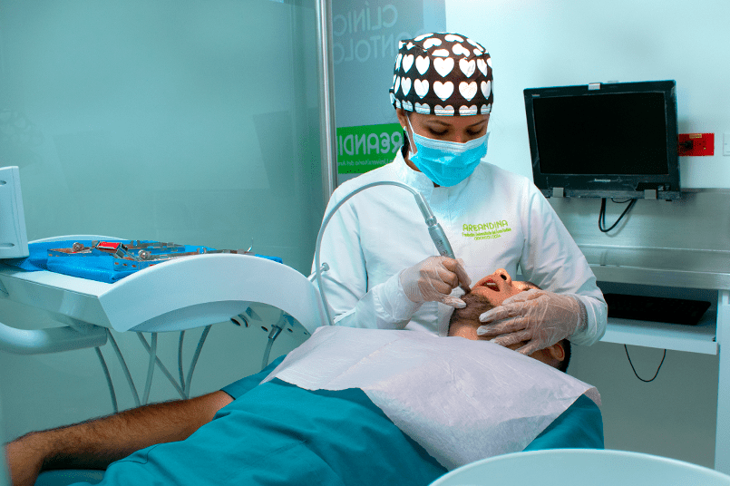 Área Andina abre nueva clínica odontológica en Pereira
