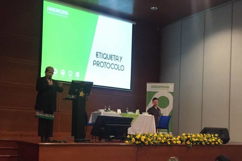 En Areandina Bogotá se realizó éxito el taller: actualización en Protocolo 